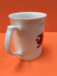 01 welsh mug dragon